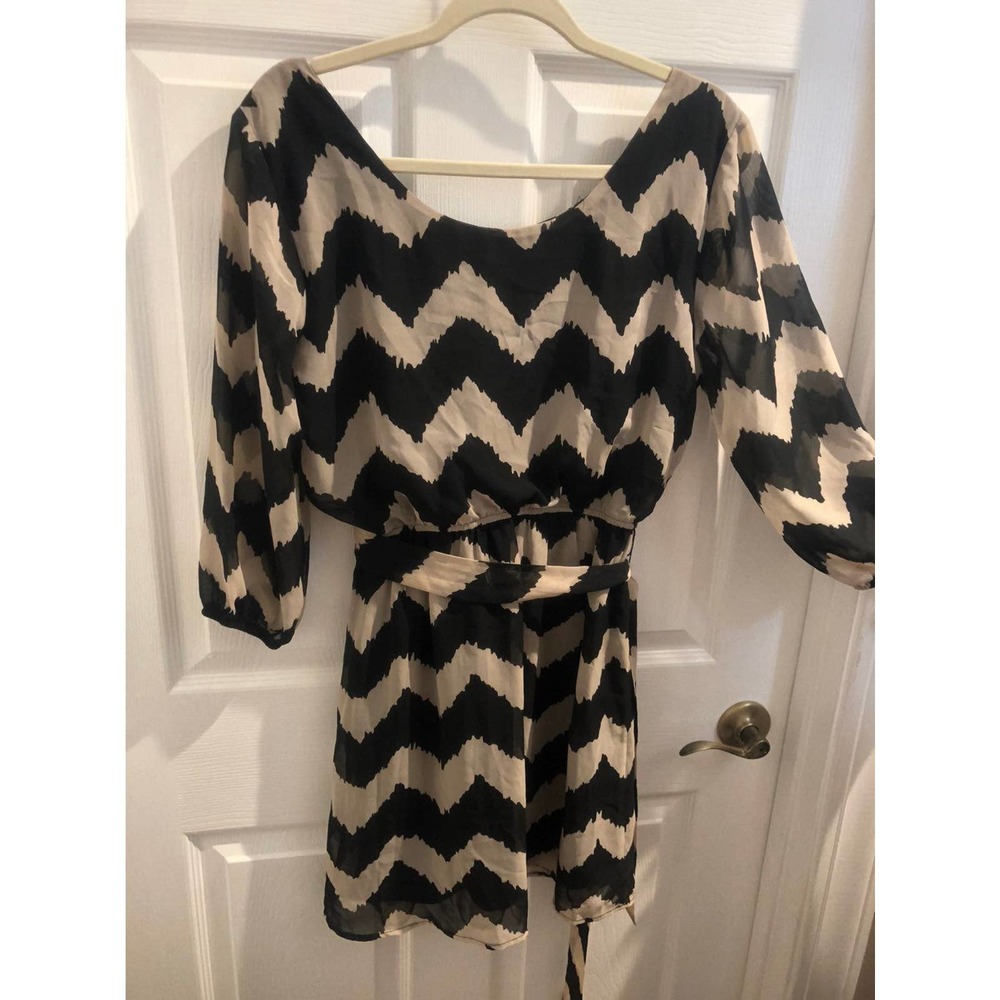 LILY ROSE STRIPED BLACK & CREAM DRESS - Picture 2 of 4